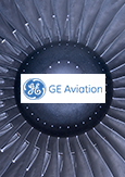 Logo de GE Aviation et moteur d'avion à l'arrière-plan