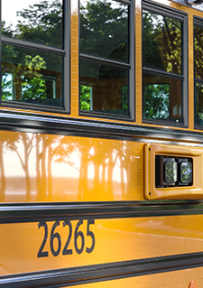 Photo d'un autobus scolaire équipé équipé d'une caméra intelligente de BusPatrol