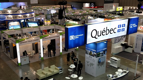 Photo du kiosque d’Investissement Québec, du gouvernement du Québec et d’Hydro-Québec.