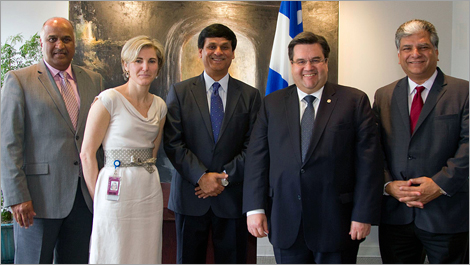 From left to right: Rudy Ramcharitar, Executive Vice-President, Global Infrastructure Operations for ORION, Sophie Plante, Director of Business Development at Investissement Québec, Sunil Mehta, Founder, President and CEO of ORION, Denis Coderre, Mayor of Montréal, and Chetan Naik, Executive Vice-President, Client Services – North America for ORION.