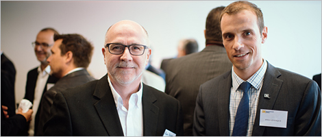 Photo d'Alain Pelletier, directeur administratif de X Métal, et Yves Lévesque, directeur de portefeuille d’Investissement Québec