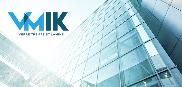 Logo de l’entreprise Les Verres VMIK inc. et photo d’un édifice en verre