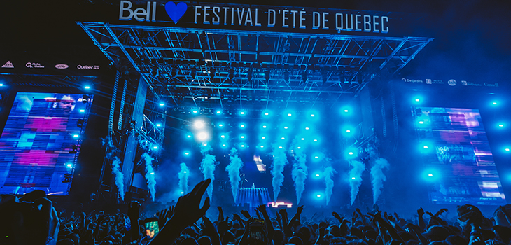 Photo d'une scène du Festival d'été de Québec. Crédit photo: Solotech.